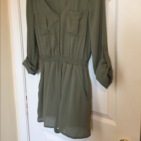 H&M Olive Green Romper - Picture 2 of 5